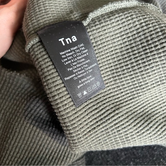 TNA - Camouflage Waffle Long Sleeve - S - Picture 5 of 8